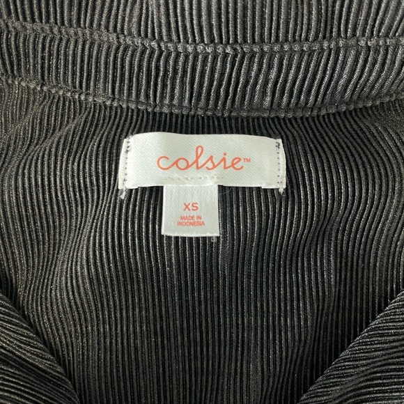 Colsie Ribbed Black Button-Up Shirt - Picture 2 of 4